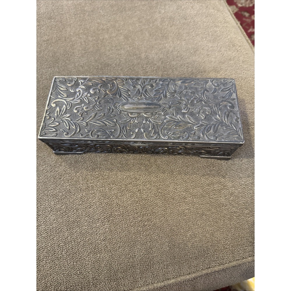 Vintage Godinger Victorian style Silver Plated jewelry box 9"X3.5"X2" (TD)